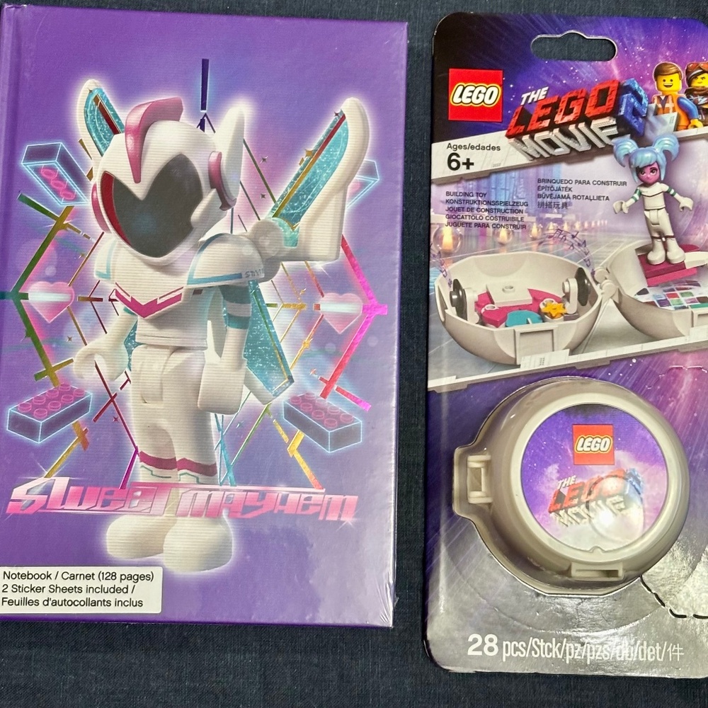 LEGO Sweet Mayhem's Disco Pod blister pack 853875 & Hardcover Notebook